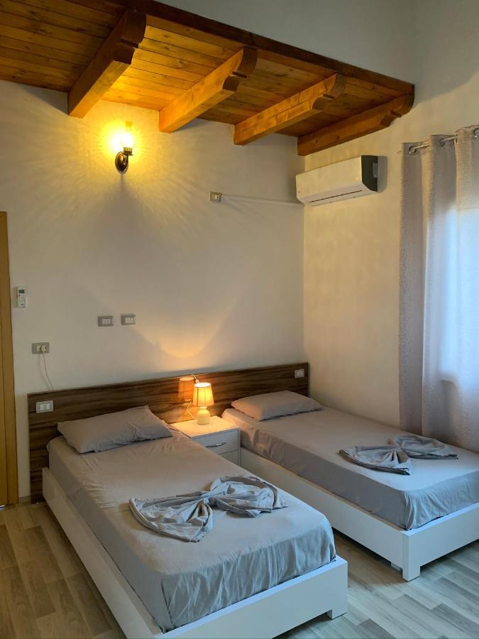 Casadolcecasa *