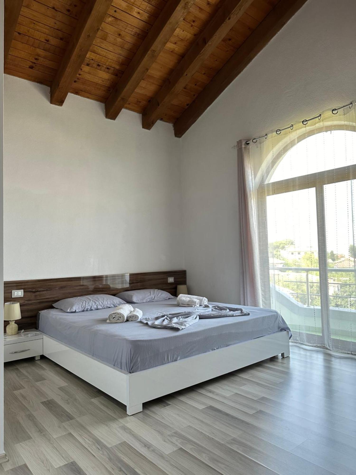 Gasthof Casadolcecasa Shkodra